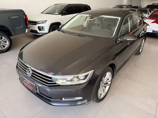 Volkswagen Passat Highline 2.0 TSI 220cv Tip. 2019