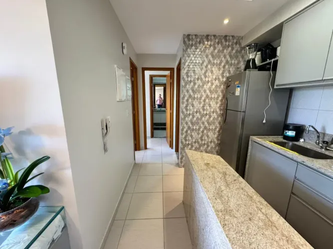 BEIRA MAR NA PRAIA DO CUPE, APARTAMENTO COM DOIS QUARTOS, 01 VAGA DE GARAGEM