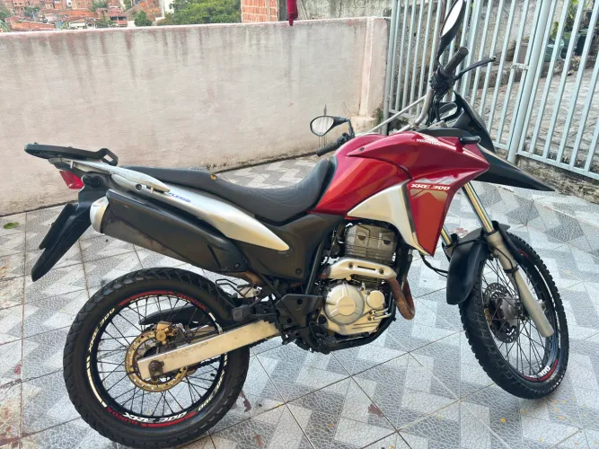Moto Xre 300