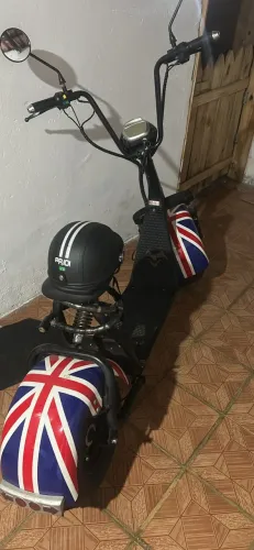 Vendo scooter elétrica semi nova 