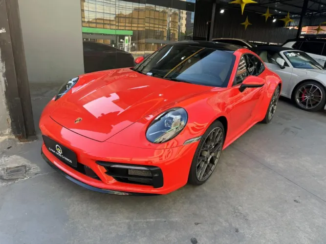 Porsche 911 Carrera 3.0 24V H6 PDK 2021