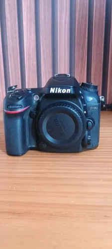 Nikon D7100 + Sigma Art 18-35mm f/1.8 + Flash Yongnuo YN568