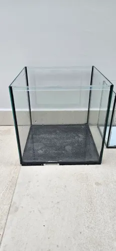 Aquário 42l com filtro hang on