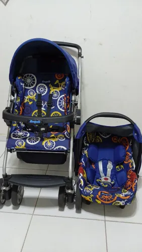 Kit Burigotto carrinho e Bebê Conforto Bike azul