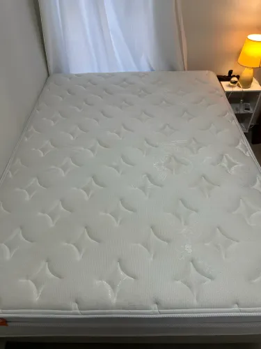 Cama casal King Koil 