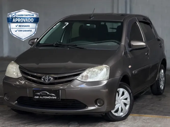 Toyota Etios X 1.3 Flex 16V 5P Mec. 2017