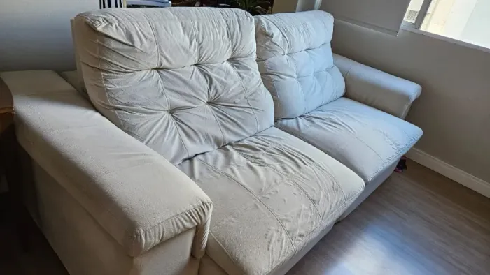 Sofá retrátil