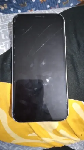 iphone 11 (Usado)
