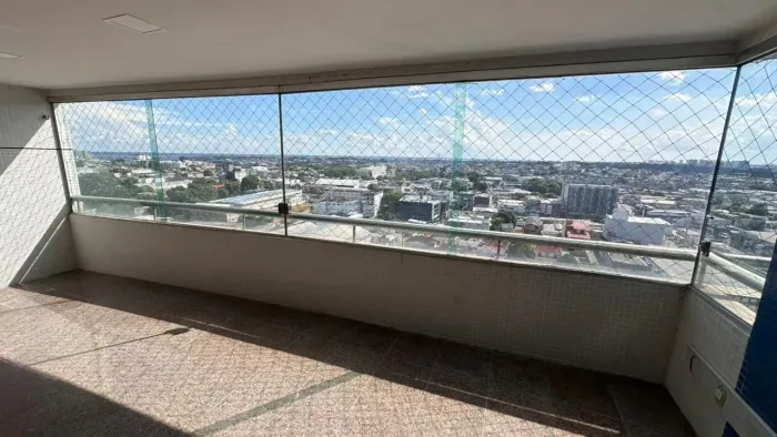 VIEIRALVES. COND. CASA BLANCA, 188m², 4 QTS S/ 3 SUITES, 3 VAGAS