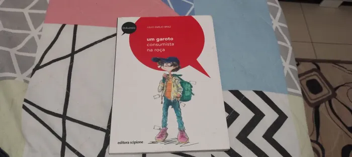 Livro um garoto consumista na roça