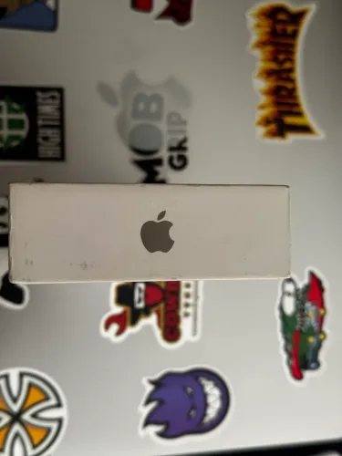 Vendo caixa original do iPhone 15 Pro Titanium, 128 GB. 