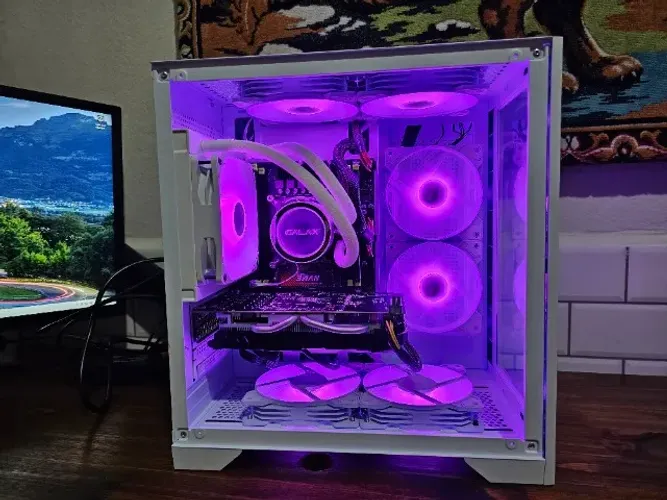 PC Gamer White Estelar