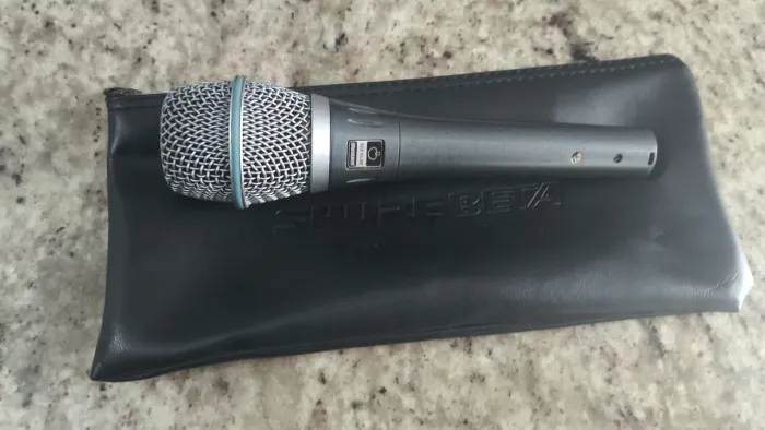 Microfone Shure Beta 87A condensador supercardioide