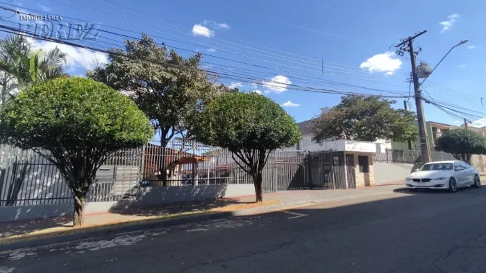 Casa à venda no Residencial Alto da Boa Vista na região norte de Londrina