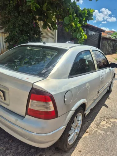Chevrolet Astra 2.0/ CD/ Sunny/ GLS 2.0 8V 3P 2002