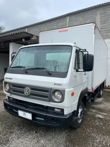 Caminhão  3/4 VW 8.160 Baú 