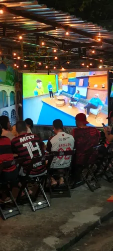 Aluguel de telão profissional para jogos e eventos
