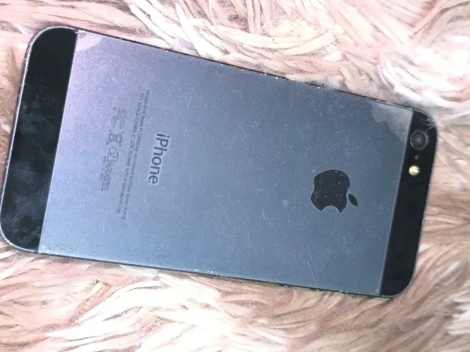 iPhone 5 Preto (Não Funciona)