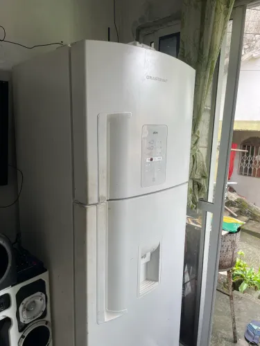 Geladeira Brastemp 110/220V LEIA A DESCRIÇÃO