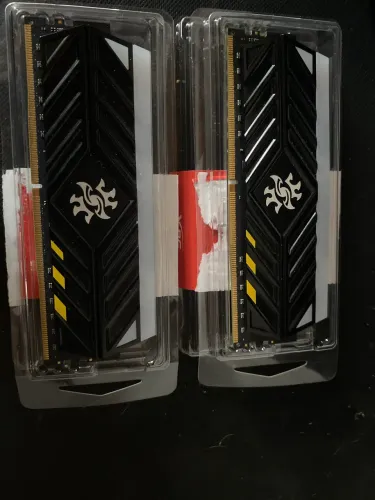 2x Memória RAM XPG Spectrix D41 3000mhz DDR4