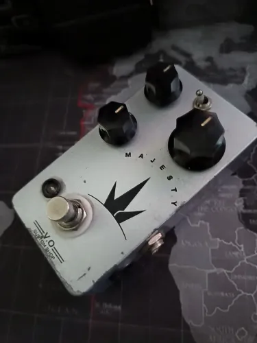 Pedal Overdrive & Distortion Majesty V.O Custom Shop