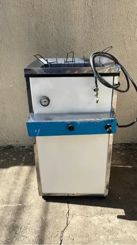 Vendo fritadeira a gás 