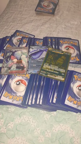 Pack de Cartas de Pokemon TCG 30 cartas ou 50 ou você escolhe quantas você quer!!!!
