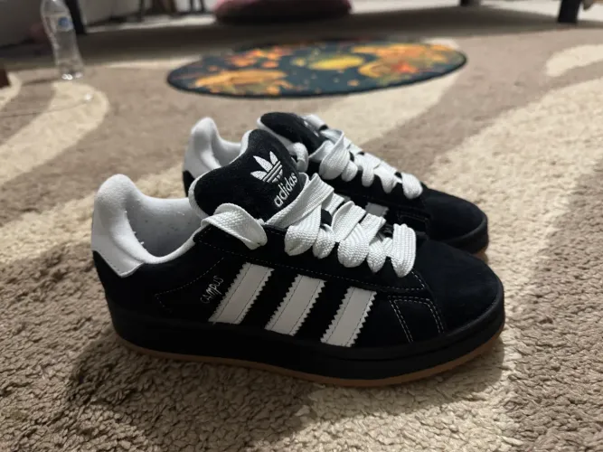 Tênis Adidas Campus 00s Korn, edição limitada, usado apenas três vezes