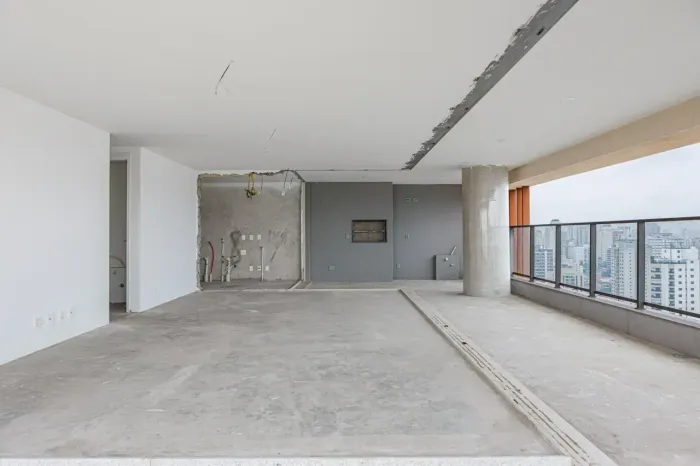 Linda cobertura com piscina, varanda e vista maravilhosas