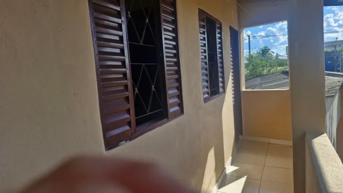 Alugo apartamento bairro floresta