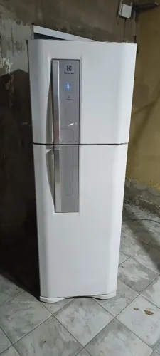 Geladeira Frost Free Electrolux Duplex
