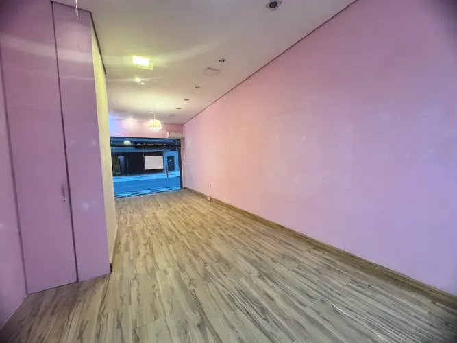 Sala comercial com grande visibilidade prox. Shopping Atlântico