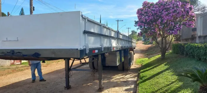 Carreta RANDON ano 88