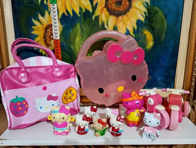 Lote coisinhas da Hello Kitty 