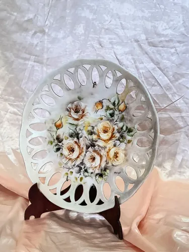 Prato em cerâmica floral antigo de parede frenestrado antiquario vintage decoração casa