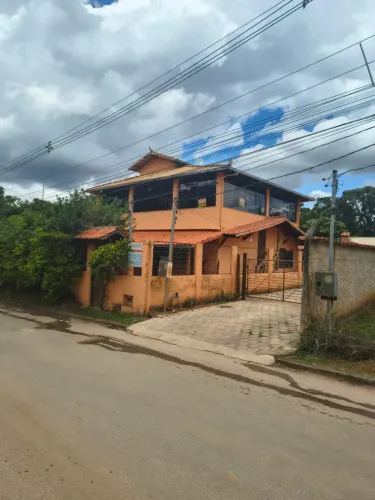 Casa com 2 quartos sendo 1 suíte 3 banheiros 2 vagas