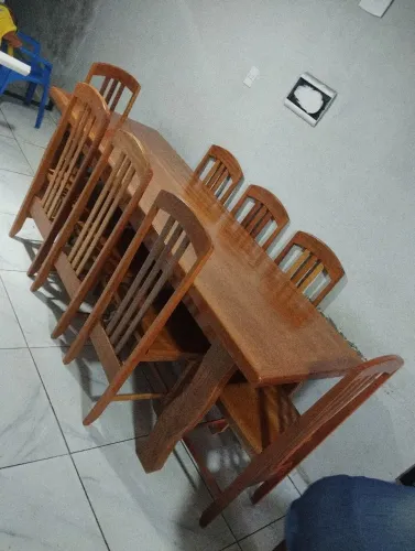 Conjunto de mesa de jantar com 8 cadeiras 