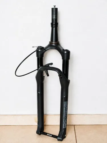 Suspensão Rock Shox Reba 29er