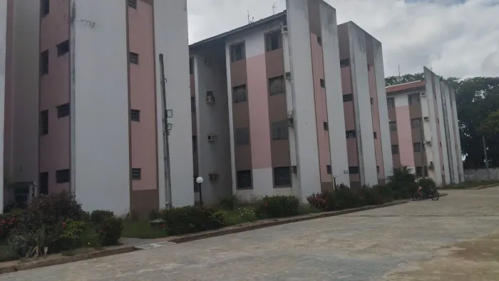 Venda de apartamento no Condomínio Vila Campestre na zona leste