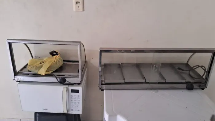 Microndas e truchas de salgados 