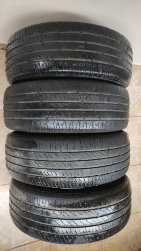 Jogo com 4 pneus 205/55 R17 91V - Continental