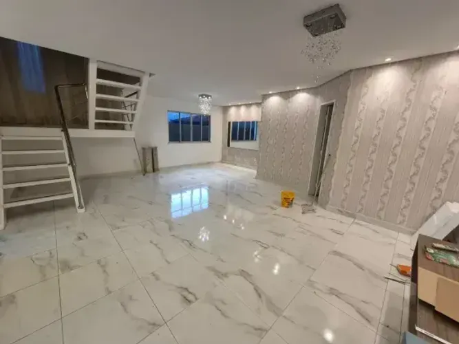 RESIDENCIAL LARANJEIAS, 4 SUÍTES, S/ 1 TÉRREA, PISCINA, CHURRASQUEIRA, COM ARMARIOS E AR.