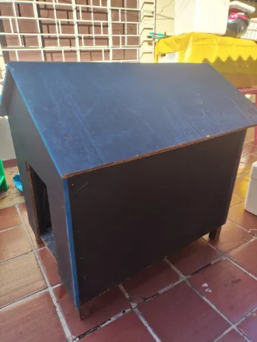 Casa de cachorro grande e uma pequena 