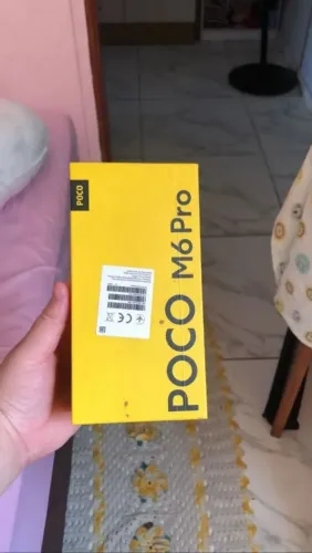 Troco em iPhone. Poco M6 Pro 256g completo com NT Fiscal