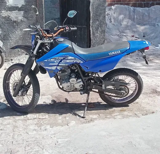 Moto 250 lander gasolina