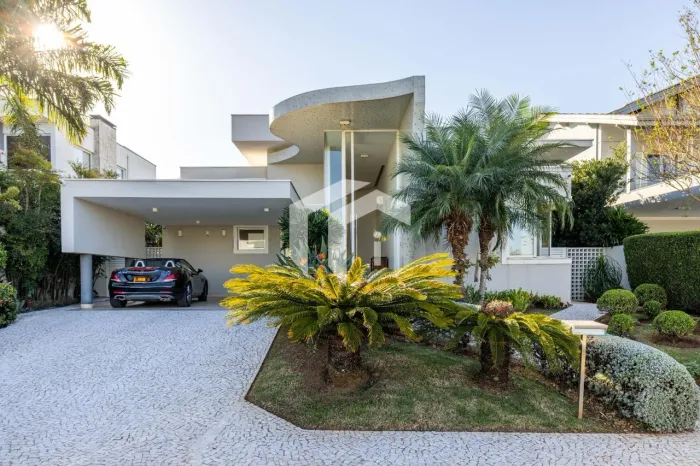 CASA TÉRREA À VENDA NO ALPHAVILLE DOM PEDRO EM CAMPINAS/SP.