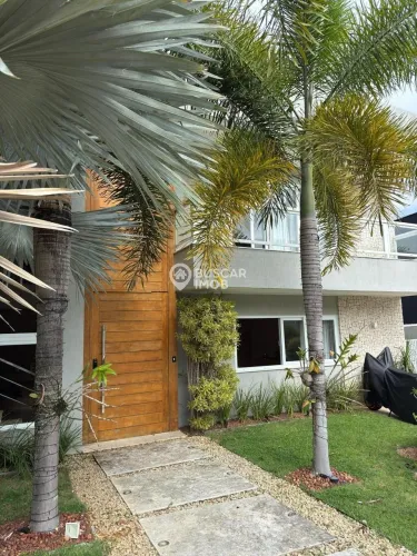 CASA COM 4 SUÍTES EM ALPAVILLE NORTE I