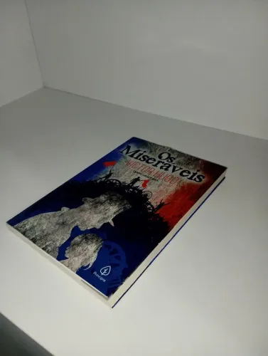 Livro Os Miseráveis| Victor Hugo