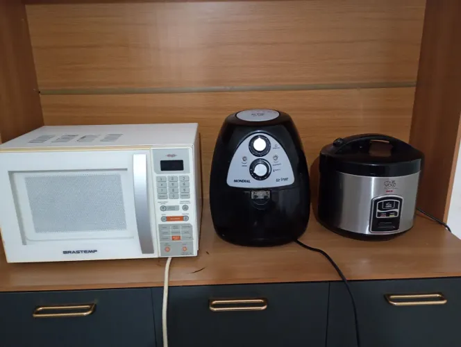 Vendo microondas AirFryer e Panela de arroz