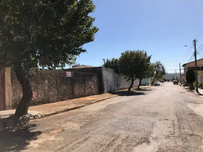 Lote/Terreno para venda com 358 metros quadrados em Batista - Anápolis - Goiás